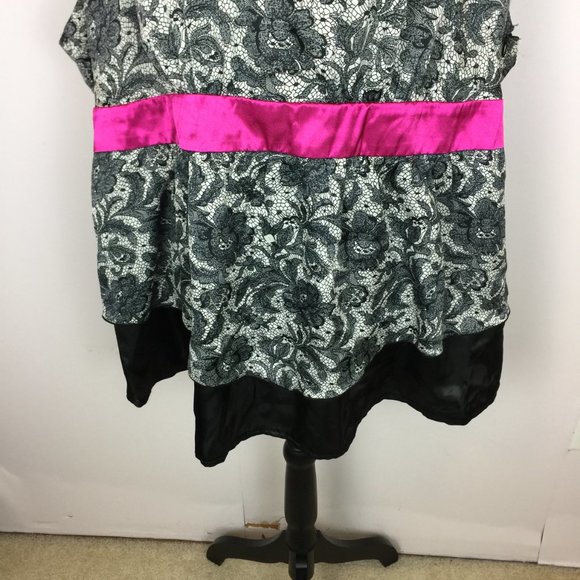 New! Torrid Tank Top Blouse 4X Womans Plus Black White Lace Print Sleeveless - Picture 4 of 14